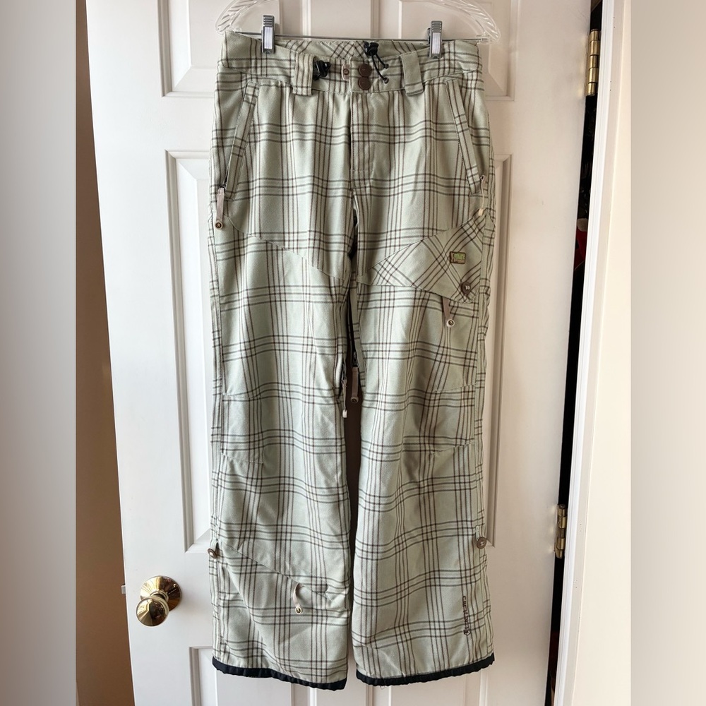 Liquid Venture Mountain Women’s Snowboard & Ski Pants Mint Plaid Size S